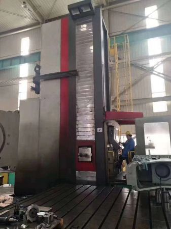 臺灣產東芝油機合資主軸150鏜銑加工中心